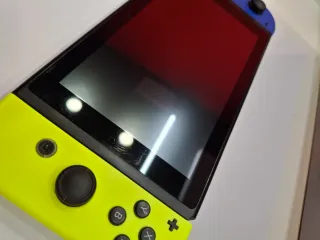 Nintendo Switch V2 Azul/Amarilla Completa