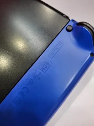 Nintendo Switch V2 Azul/Amarilla Completa