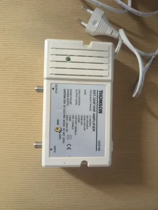Thomson SAT/UHF/VHF Amplificador AMP40