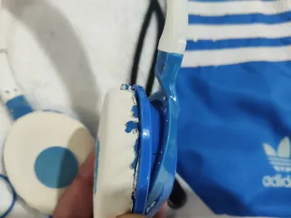 Auriculares y bolsa Adidas