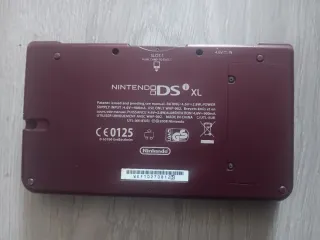 Nintendo DSi XL (leer descripción)