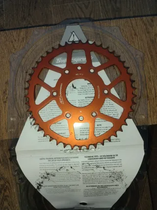 Plato KTM RC 390 46 dientes paso 530