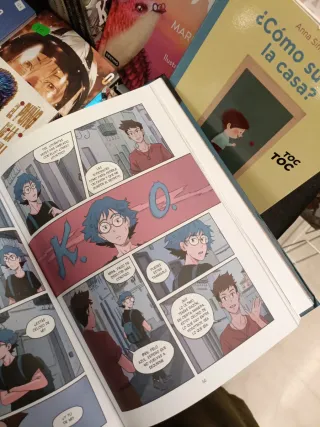 La chica invisible (novela gráfica): Basado en ...