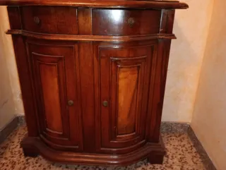 Mobile in legno massello