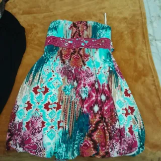 Vestido palabra de honor estampado