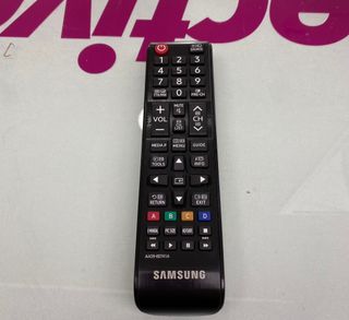 Televisor LED Samsung UE32J4000AW