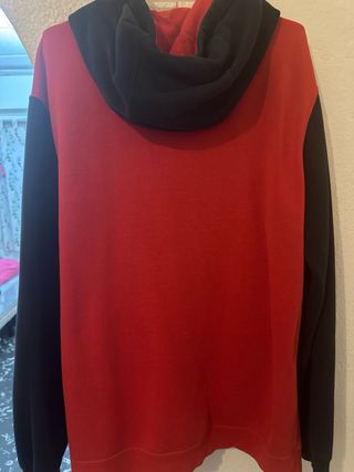 Sudadera Nike Roja y Negra