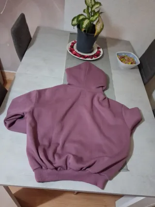 Sudadera Bershka S. Paulo Flores Talla XS