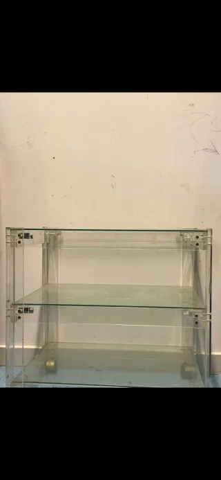 Mesa auxiliar con ruedas