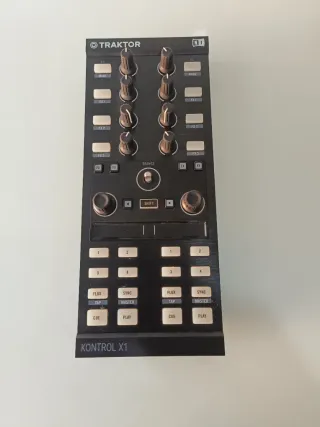 Traktor Kontrol X1 Mk2