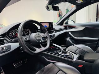 Audi RS4 2020