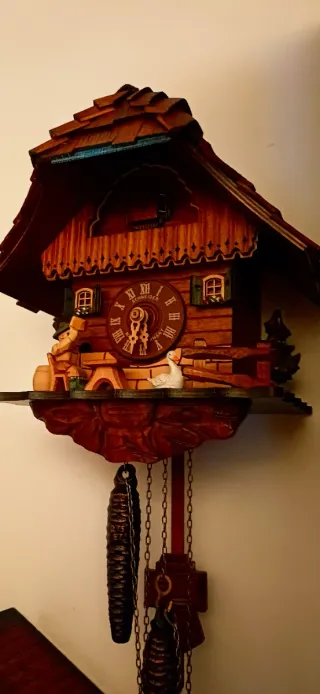Orologio a cucù in legno