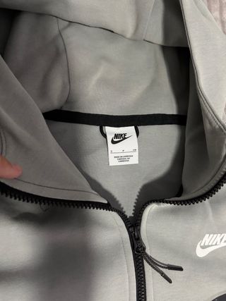 Conjunto Nike Tech Fleece Gris Talla S
