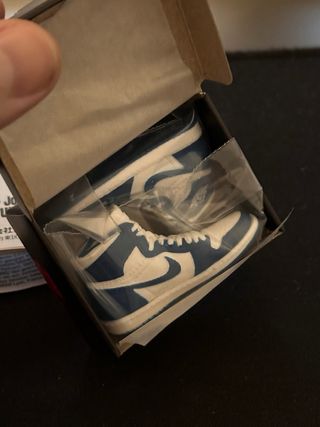 Miniature Nike Air Jordan 1 High 85