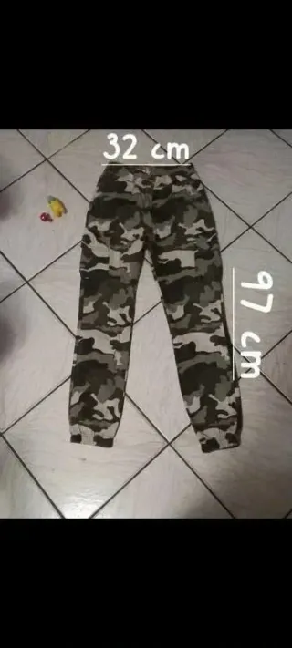 Pantaloni Cargo camouflage y2k
