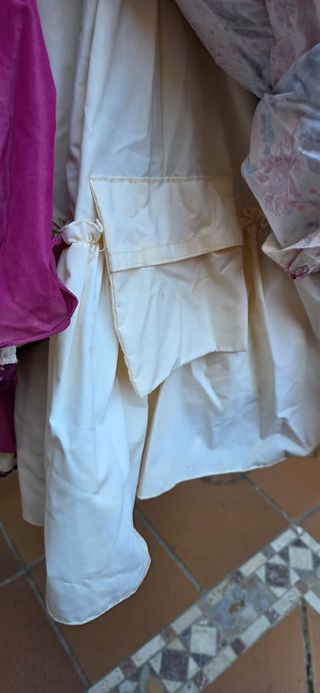 Traje Flamenca Diseño Beige y Morado