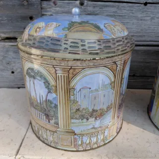 Coppia scatole latta vintage