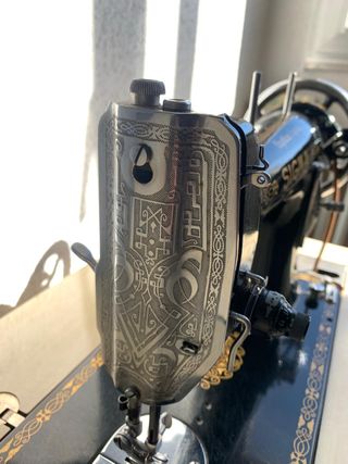 Máquina de coser Sigma antigua