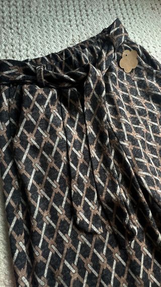 Pantalón ancho estampado “New Collection”