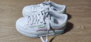 Zapatillas Puma Blancas y Rosas