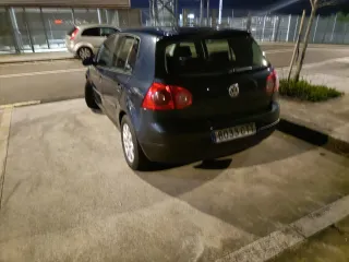 Volkswagen Golf 2004