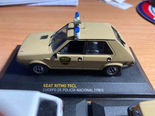 3 Coches Policía Nacional (SEAT, Talbot)