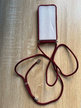 Funda iPhone 13 con Cuerda