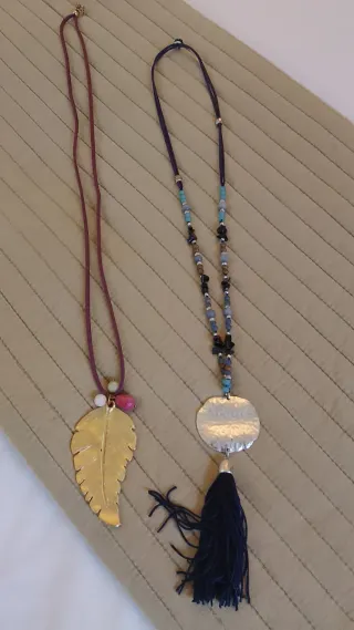 Colgantes dorado y plateado precio unidad