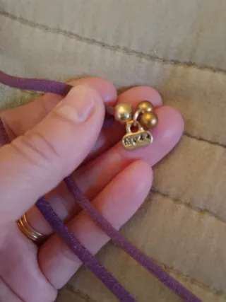 Colgantes dorado y plateado precio unidad