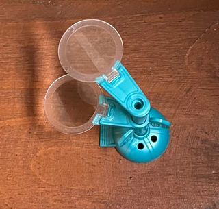 FIGURA KINDER MICROSCOPIO LUPAS