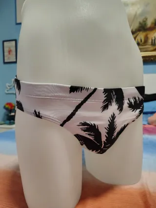 Costume da bagno con palme