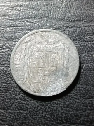 10 céntimos España 1940 época de franco.