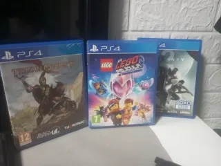 Pack PS4: Titan Quest, Lego Película y Destiny 2