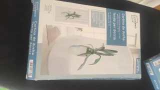 Cortinas de baño sin estrenar. Tengo dos.