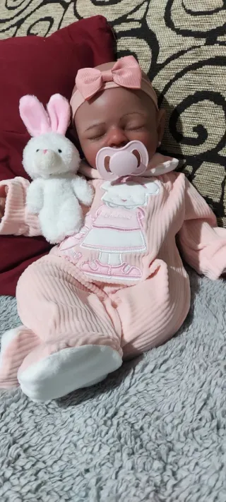 Bebé reborn silicona sistema pipi niña