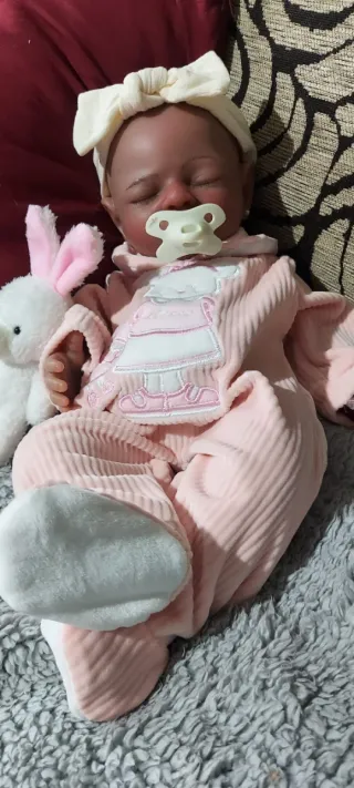 Bebé reborn silicona sistema pipi niña