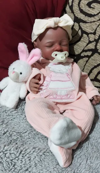 Bebé reborn silicona sistema pipi niña