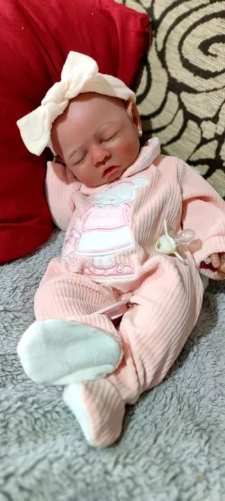 Bebé reborn silicona sistema pipi niña