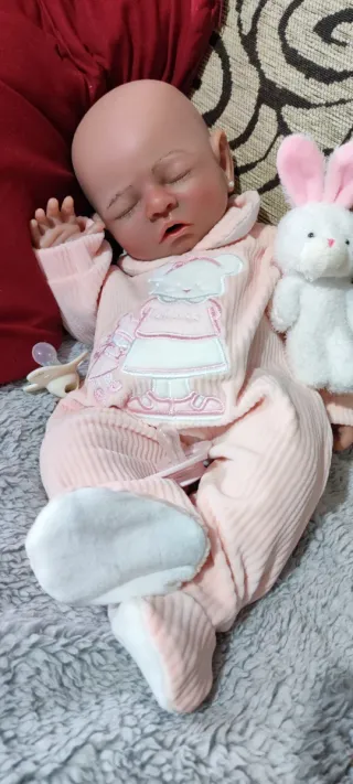Bebé reborn silicona sistema pipi niña