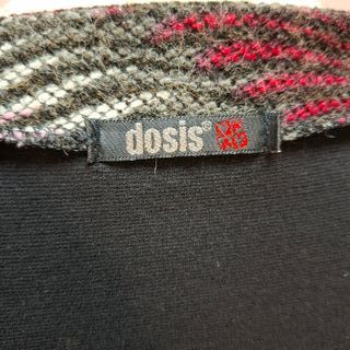 Vestido negro Dosis combinado