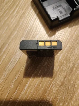 CÁMARA SONY Cargador BC-CSGC y batería NP-BG1