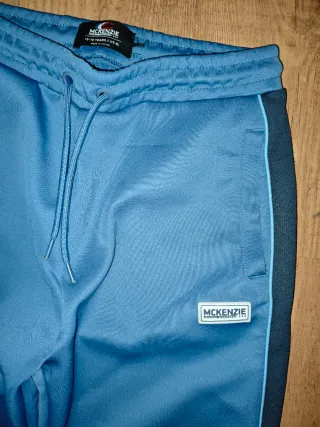 Chándal McKenzie azul y blanco