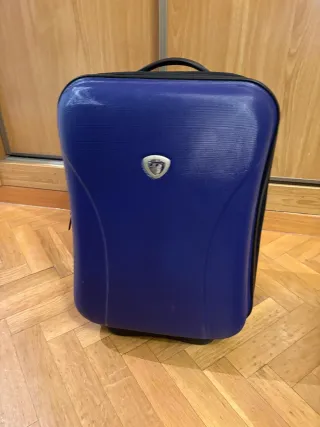 Maleta cabina rígida ampliable con ruedas