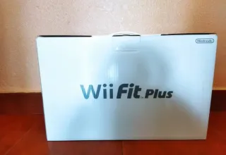 Caja vacía Wii Fit Plus