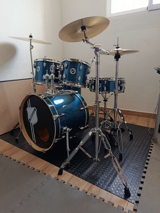 Batería Millenium MX420. Como nueva. Pack completo