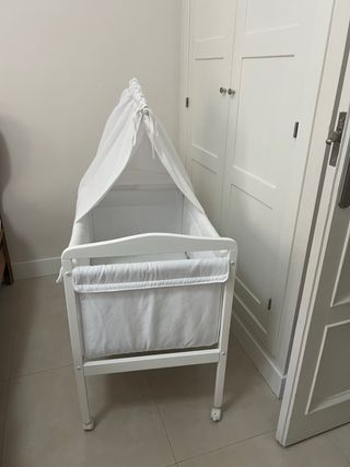 Minicuna con dosel