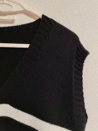 Chaleco de punto de chica talla 38-44 nuevo.