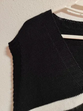 Chaleco de punto de chica talla 38-44 nuevo.