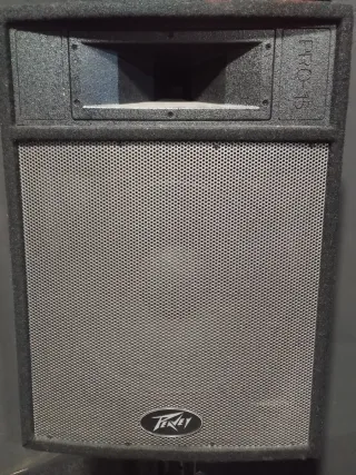 Mesa Autoamplificada Yamaha EMX2