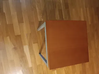 Mesa auxiliar madera y metal